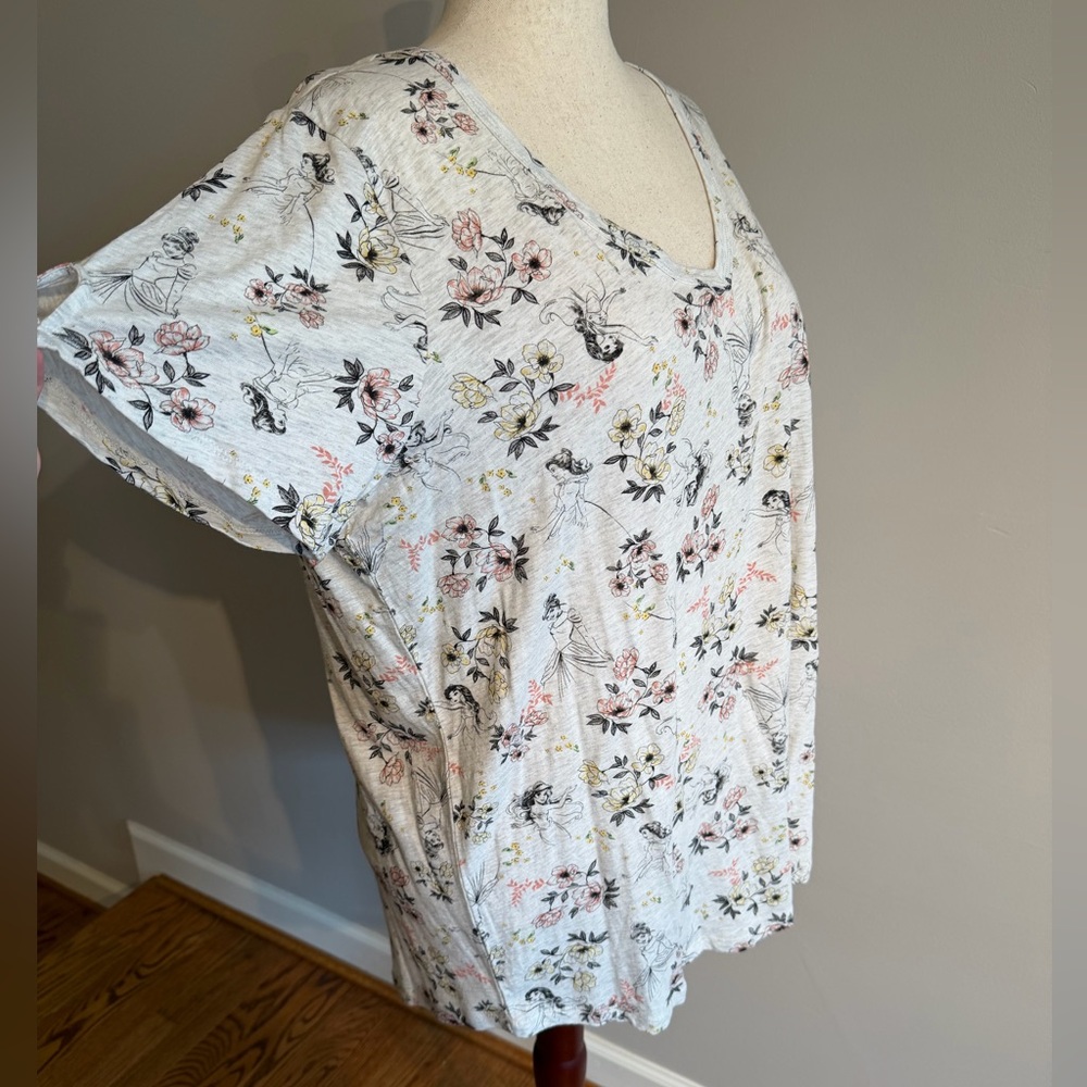 Disney x Torrid Disney Princess Tie Sleeve Tee - Torrid Size 4 (26, 4X) - Picture 5 of 14